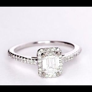 ✨💎18k White Gold Emerald Cut Halo Bridal Set💎✨